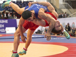Таркосалинские борцы завоевали бронзовые медали на турнире «Сила России»