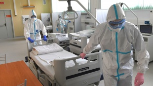 В Тарко-Сале разворачивают дополнительные койки для лечения пациентов с коронавирусом
